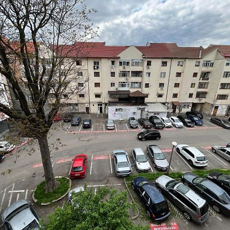 Ferienwohnung Apartament Victoria Târgu Jiu Exterior foto