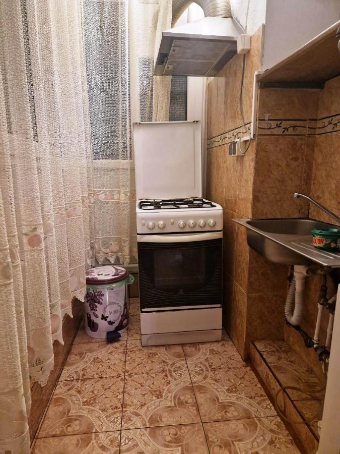 Ferienwohnung Apartament Victoria Târgu Jiu Exterior foto
