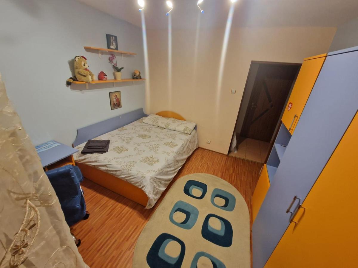 Ferienwohnung Apartament Victoria Târgu Jiu Exterior foto