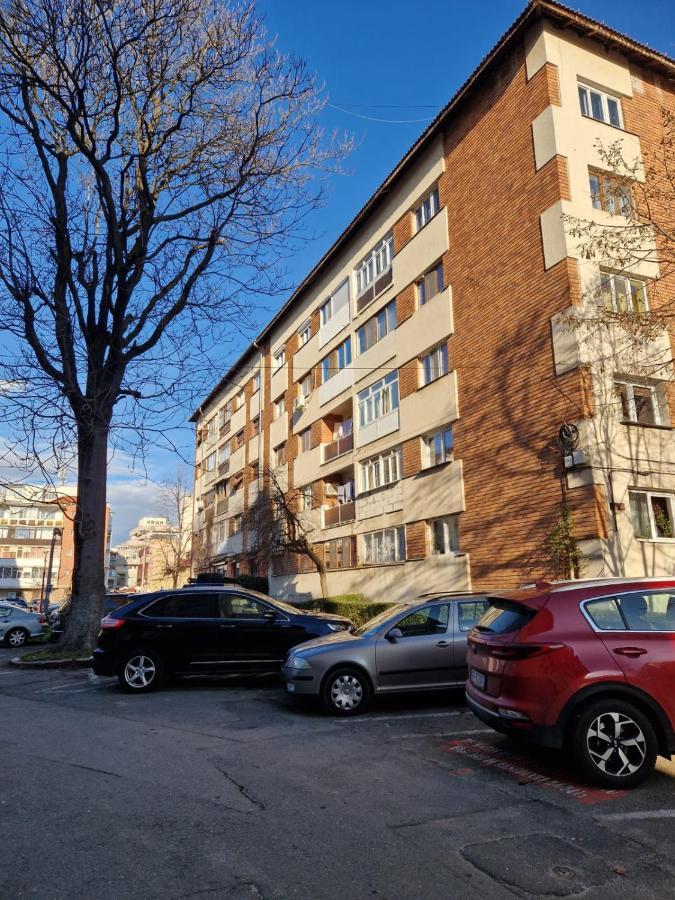 Ferienwohnung Apartament Victoria Târgu Jiu Exterior foto